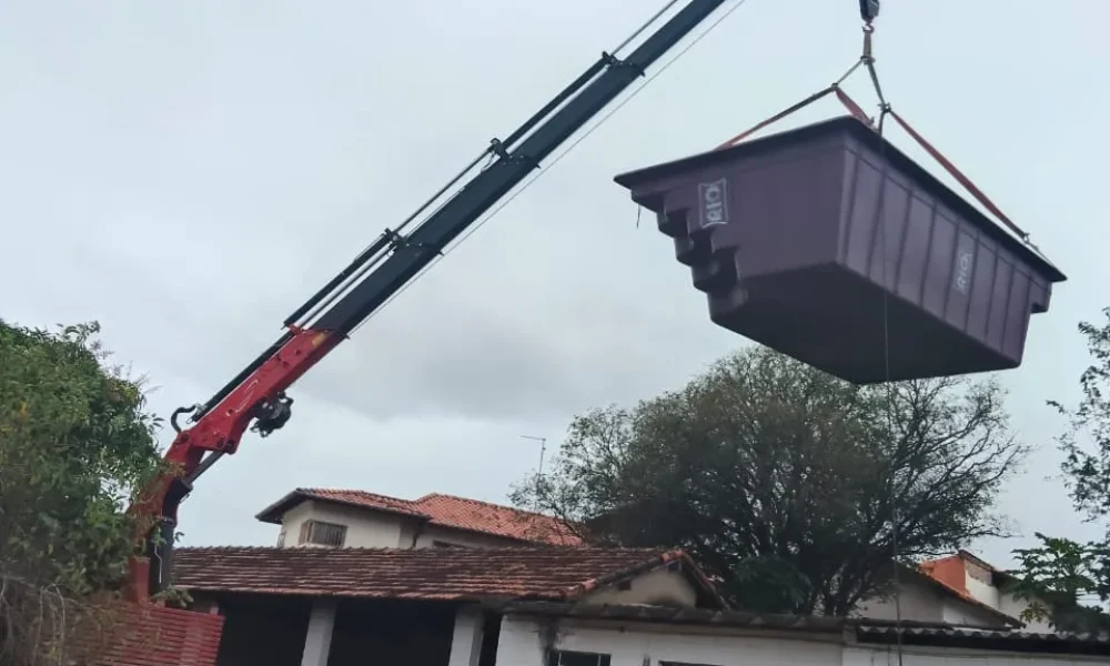 Locação de Munck para içamento de equipamentos pesados - Jacareí SP